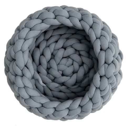Hand-Knitted Pet Bed - L - 40cm - 1.2Kg / Grey